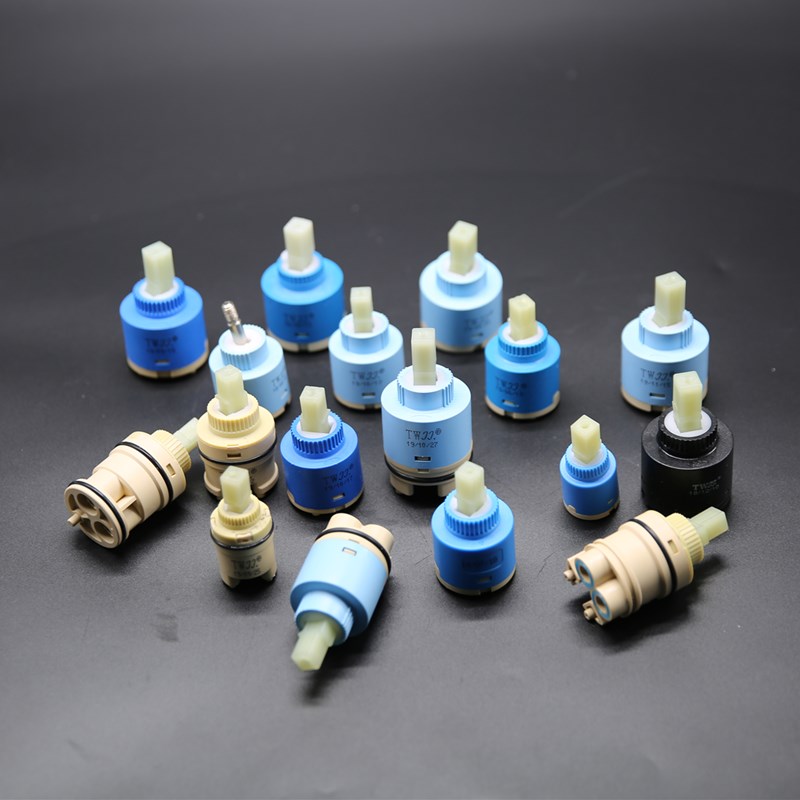 蛇口用混合スプールバルブ 25mm/35mm/40mm カー - Kitchen Appliances Integrated のレビューと価格